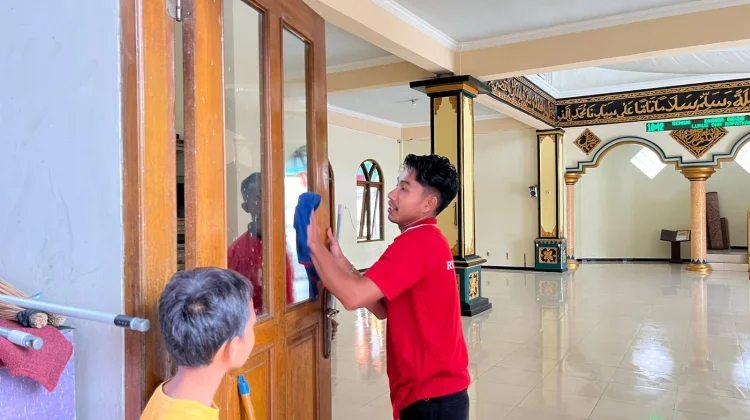 Aksi Sosial Ramadan, Rutan Ruteng Bersihkan MasjidJihadul Ukhro
