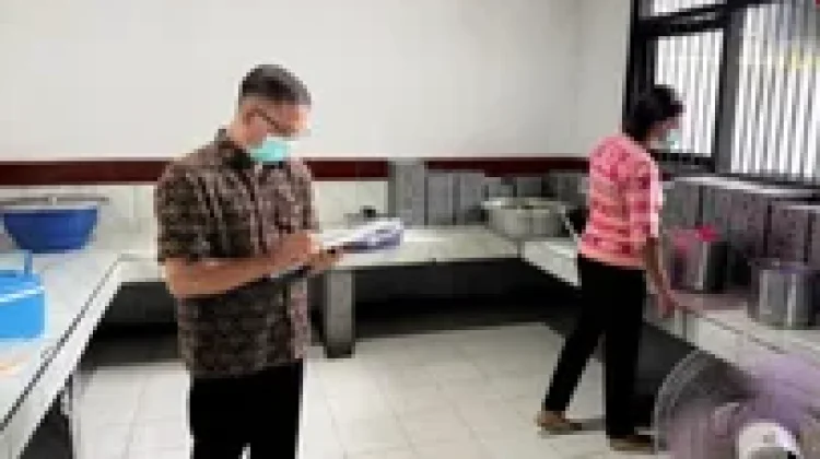 Puskesmas Onekore Periksa Kualitas Makanan dan Sanitasi Lapas Ende