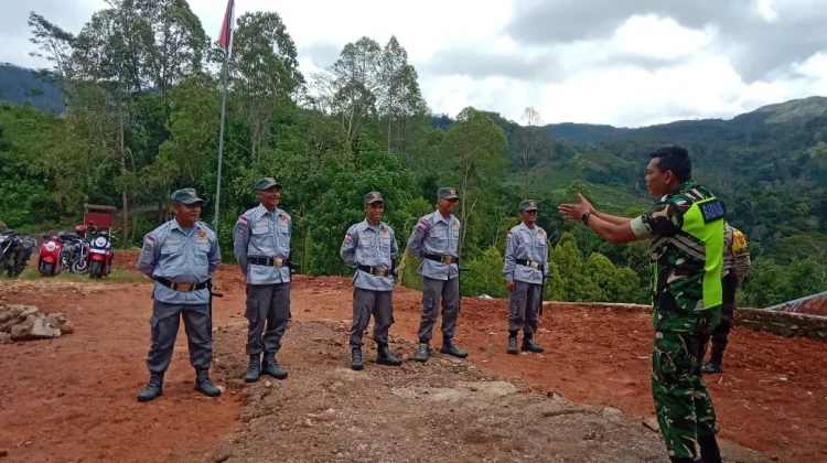Babinsa Ruteng Latih LINMAS Desa Nati Tingkatkan Kedisiplinan