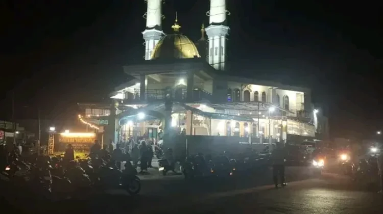 Polres Ngada Amankan Sholat Tarawih Ramadhan 1447 H