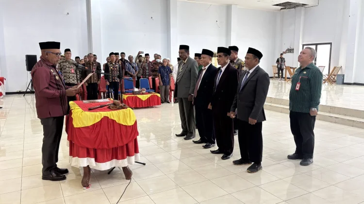 Bupati Lembata Lantik Pengurus BAZNAS Periode 2025–2030