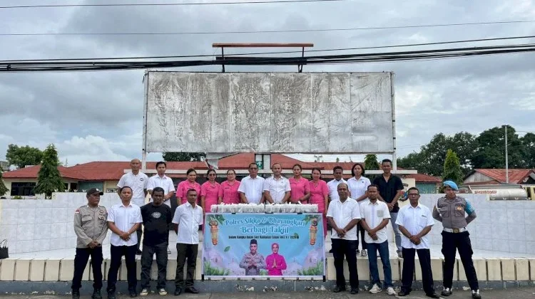 Sat Intelkam Polres Sikka Berbagi Takjil