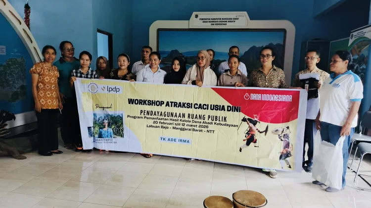 Regenerasi Tari Caci, 100 Anak Usia Dini Labuan Bajo Siap Tampil