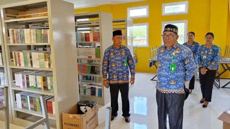 Kakan Kemenag Ende Sidak Fasilitas SMA Katolik Thomas Morus
