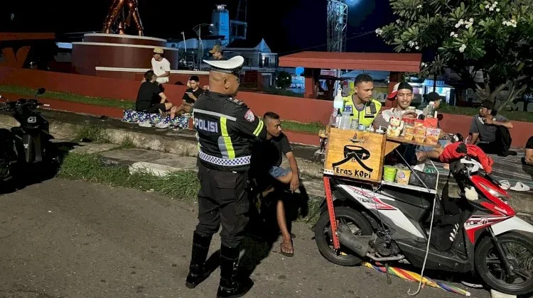 Patroli Lampu Biru Satlantas Flores Timur Cegah Pelanggaran Malam Hari