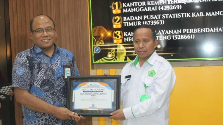 Kemenag Manggarai Raih Tiga Penghargaan Kinerja Anggaran dari KPPN Ruteng