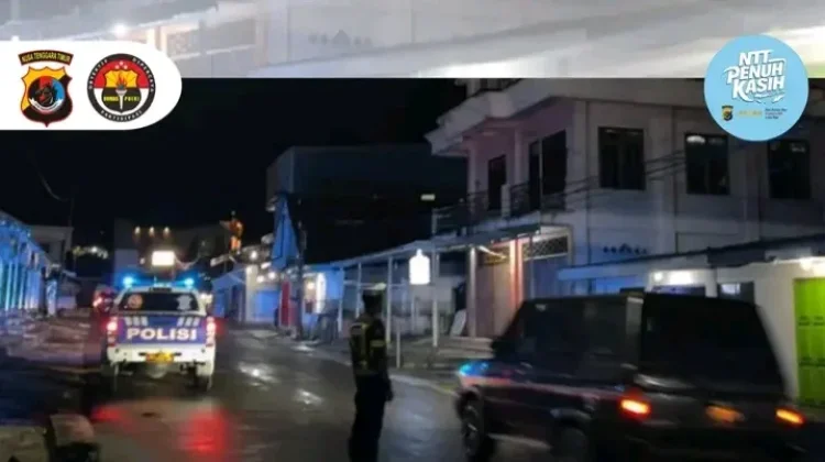 Satlantas Polres Ngada Gelar Patroli Lampu Biru di Bajawa