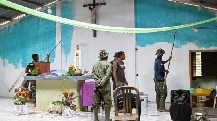 TMMD Ke-127 Renovasi Gereja Daranatar di Sikka Perkuat
