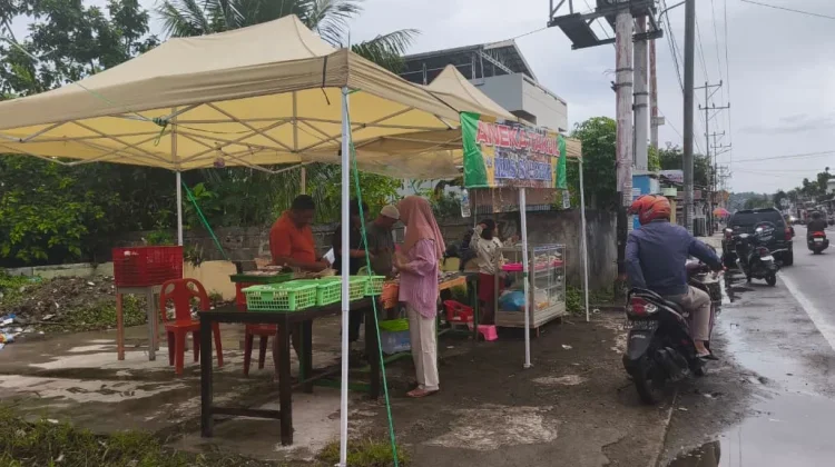 Lapak Sugeng, Hangatnya Ramadan Seorang Perantau