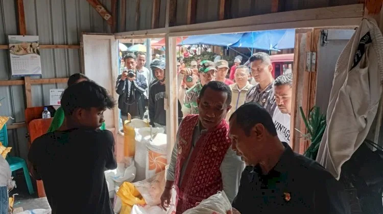 Satgas Sapu Bersih Manggarai Lakukan Pemantauan Harga Beras di Pasar Ruteng