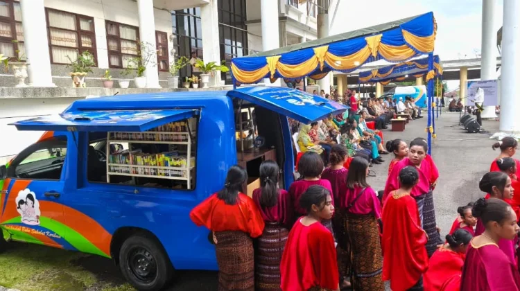 Bunda Literasi Ende Ajak Rumah Jadi Pusat Tumbuhnya Budaya Baca Anak
