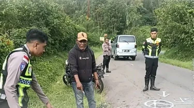 Sat Lantas Ngada Olah TKP Kecelakaan Maut Trans Flores