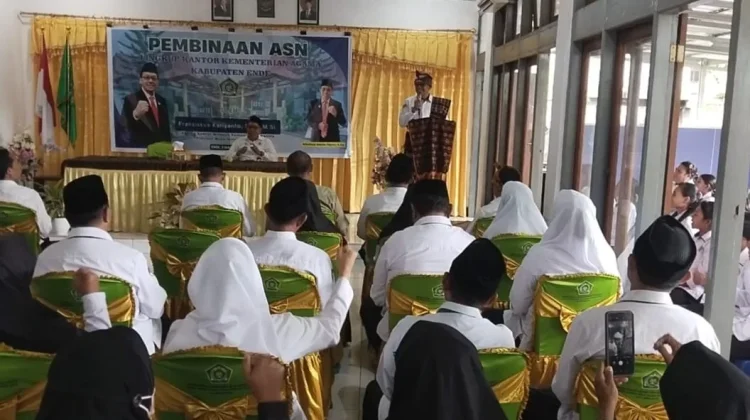 Kakanwil Kemenag NTT Perkuat Integritas ASN