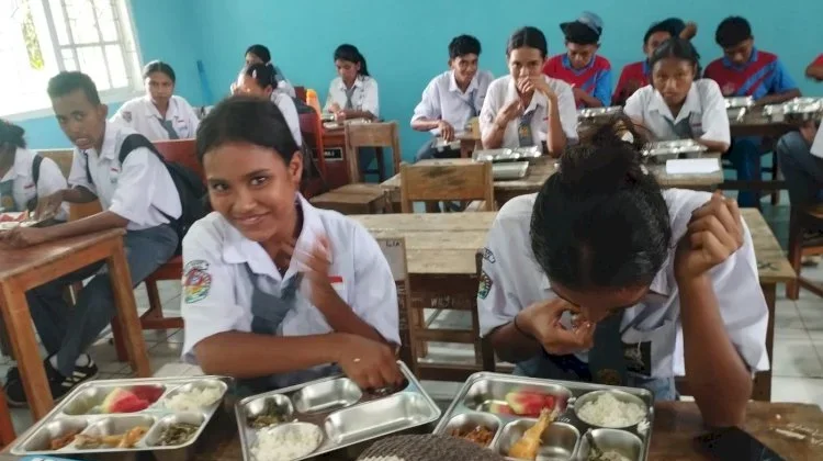 Distribusi Makan Bergizi Gratis Sikka Tembus 47 Ribu Porsi