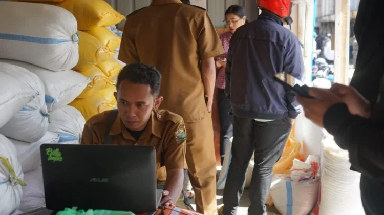 DPMPTSP Manggarai Layani Perizinan Usaha Langsung di Pasar