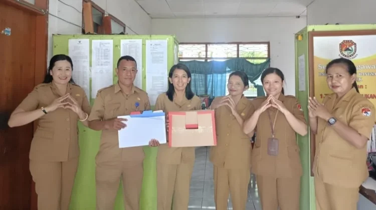 DISARPUS Sikka Tertibkan Arsip Kesbangpol Selama Dua Hari