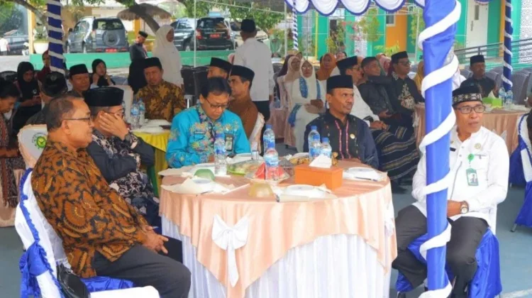 Momentum Ramadan, MIN 1 Ende Sambut Peresmian PLHUT dengan Buka Puasa Bersama