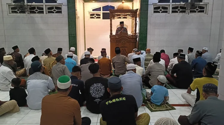 Polres Ende Gelar Tematik Ramadhan, Sampaikan Pesan Kamtibmas saat Tarawih