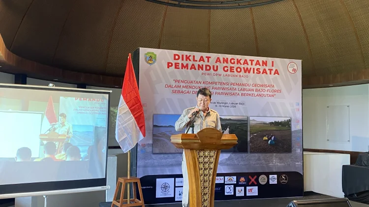 Narasi Pemandu Wisata Tentukan Citra Labuan Bajo