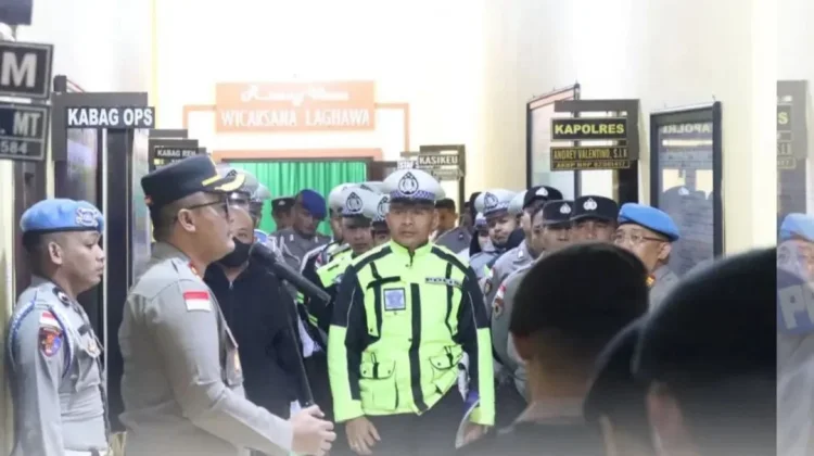 Kapolres Ngada Ingatkan Anggota Jauhi Miras