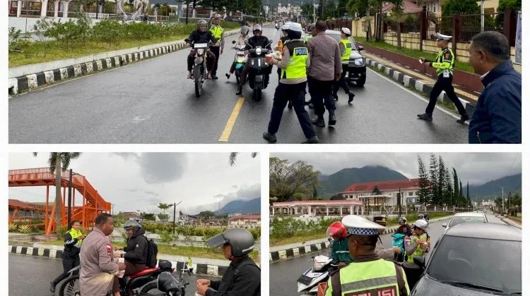 Polres Manggarai Berbagi Takjil, Pererat Kebersamaan di Bulan Suci Ramadhan