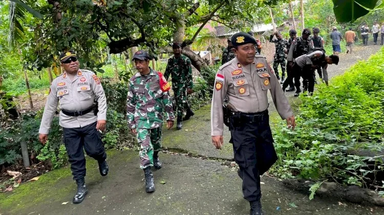Patroli TNI-Polri Jaga Kondusivitas Wilayah Adonara Timur