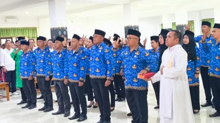 25 Kepala Sekolah SD dan SMP di Manggarai Barat Dilantik, Wabup Tekankan Integritas