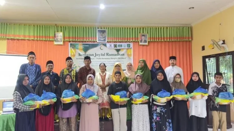 Kemenag Nagekeo Gelar Joyful Ramadan, Salurkan 50 Paket THR untuk Mustahik