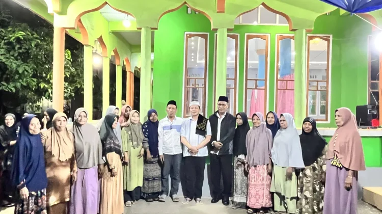 Wakil Bupati Lembata Safari Ramadan di Masjid Leunoda