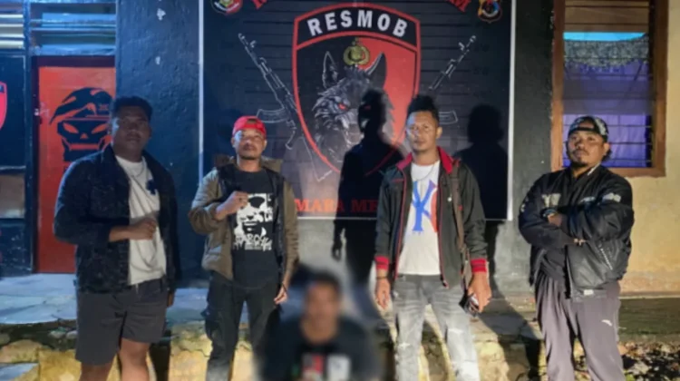 Sebar Foto Bugil Mantan Istri, Pria di Manggarai Timur Ditangkap Polisi