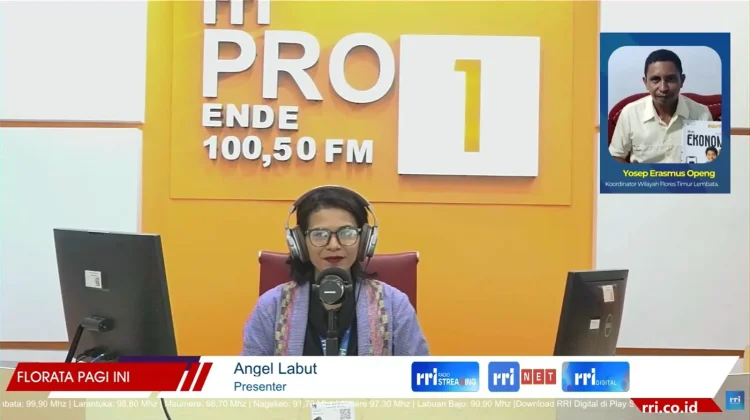 Guru Hadapi Tantangan Buku Bilingual Digital