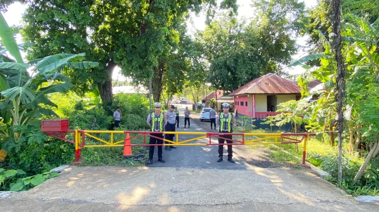 Polres Manggarai Barat Gelar Simulasi Alarm Stelling Perkuat Pengamanan Mako