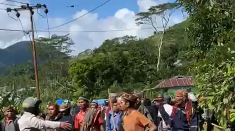Gabungan TNI-Polri Siaga Amankan Sengketa Tanah Ulayat di Ruteng