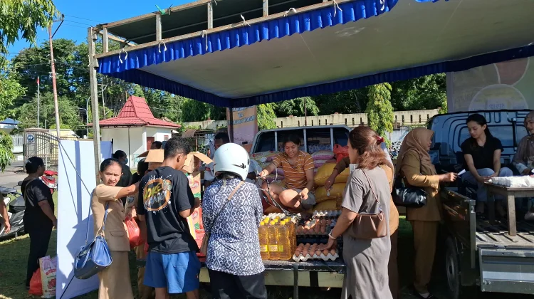 Warga Apresiasi Gerakan Pangan Murah di Ende