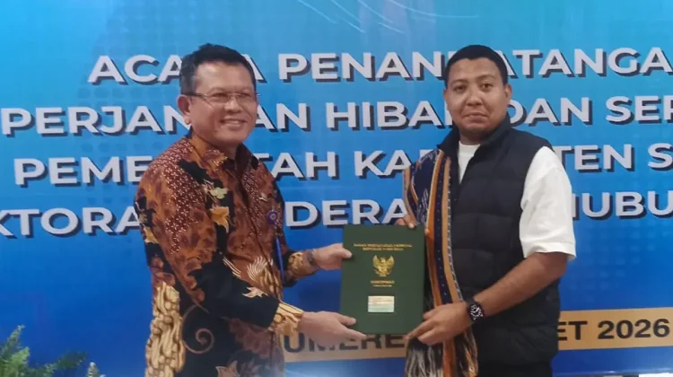 Dukung Pengembangan Bandara, Pemkab Sikka Hibahkan Tujuh Bidang Tanah