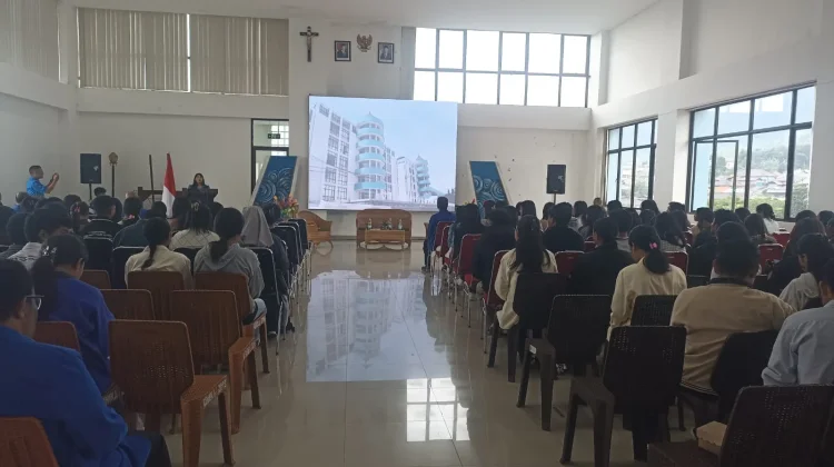 Unika Ruteng Bedah Buku Karya Bonefasius Rampung