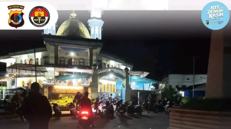 Polres Ngada Amankan Shalat Tarawih di Masjid Agung Baiturrahman