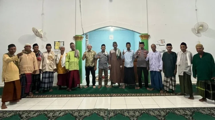 Safari Ramadan di Ile Ape, Warga dan Pemerintah Perkuat Kebersamaan