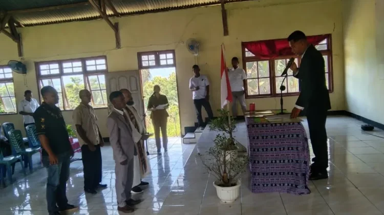 Pejabat Baru Desa Patisirawalang II Diminta Prioritaskan Pelayanan Warga