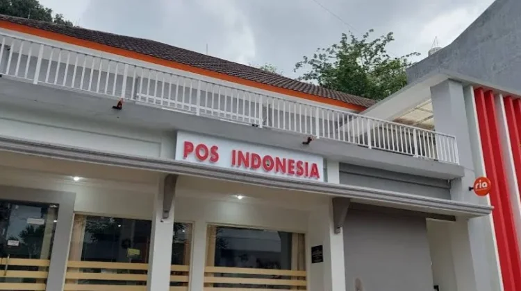 Kantor Pos Komodo Tetap Buka Saat Libur Lebaran