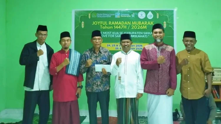Kemenag Sikka Salurkan Bantuan Pembangunan Musholla Al Furqan di Nangahure Lemba