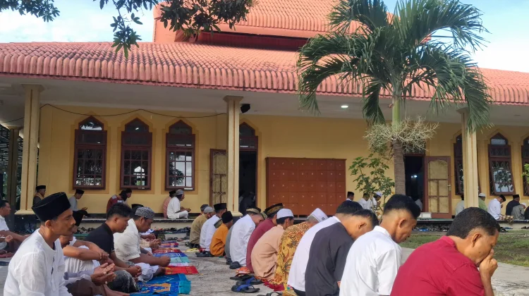 Ribuan Jamaah Padati Salat Idul Fitri 1447 H di Masjid Agung Ende