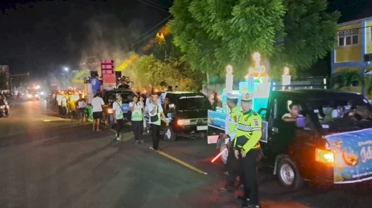Ribuan Warga Ikuti Takbiran Keliling di Maumere