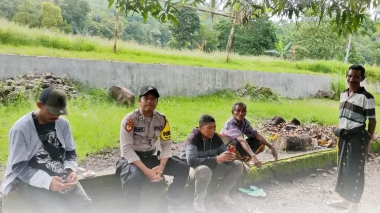 Bhabinkamtibmas Bowali Intensifkan Patroli Kamtibmas