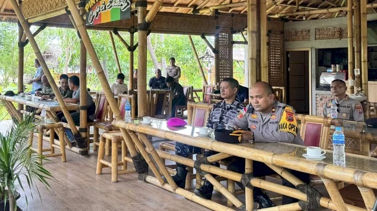 Kapolri Pantau Arus Balik Lebaran dari Sikka