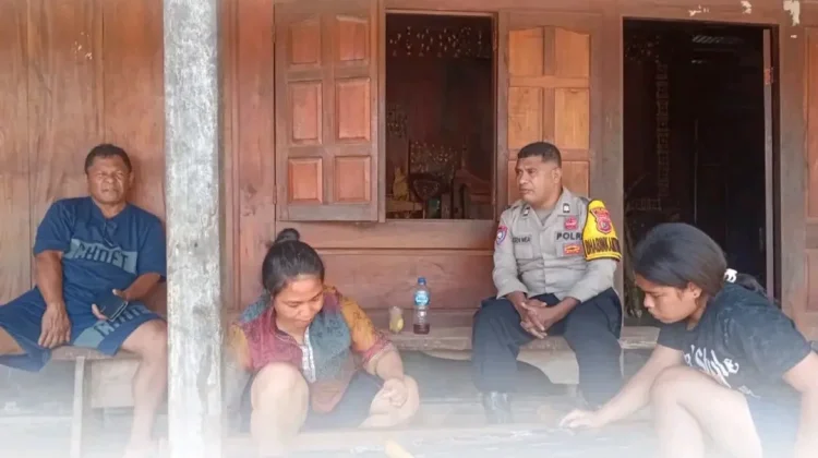 Bhabinkamtibmas Naruwolo Dorong Peran Aktif Warga Jaga Keamanan