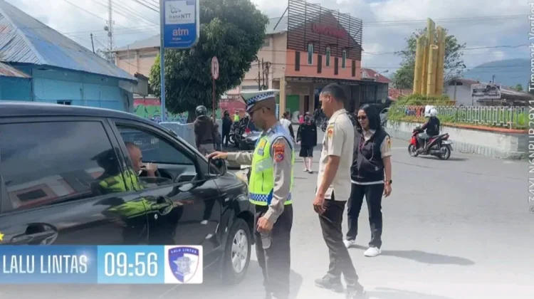 Satlantas Polres Ngada Gelar Operasi Gabungan Tertibkan Pajak Kendaraan