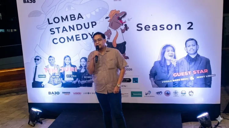 Stand Up Comedy Labuan Bajo Hadirkan Komika Lokal Berbakat