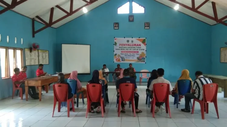 Penyaluran BLT-DD Desa Labelen, Bantu Ringankan Beban Ekonomi Warga