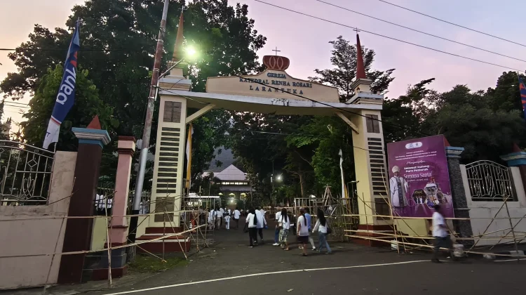 Kota Larantuka Hening di Kamis Putih